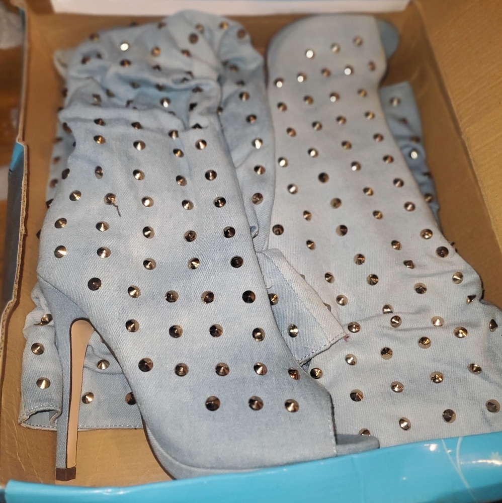 Studded Denim High Heel Thigh High Boots Brand New in Box Size 7 7.5..